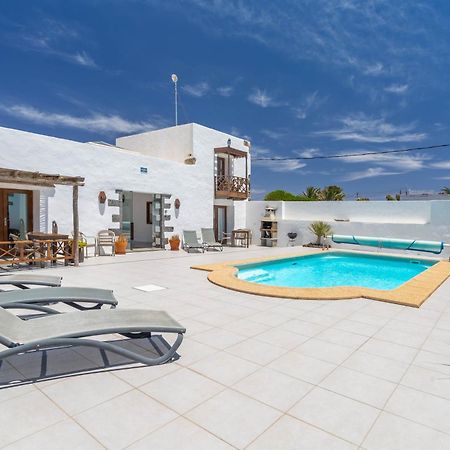 Cuarto Botanico Studio - Shared Pool - Central Island Location - 10 Mins Drive To Famara And La Santa Tiagua Exterior photo